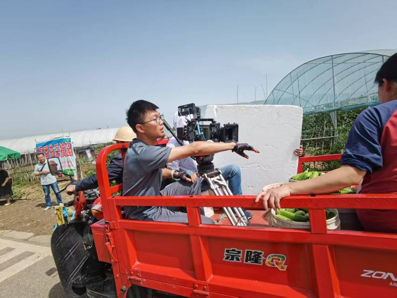 电商爆款背后的推手：龙岩产品视频拍摄公司精准捕捉卖点痛点